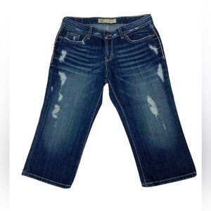 Buckle BKE Sabrina denim 100% cotton distressed capris. Size 32